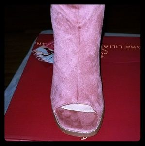 Fashionable Shoes for Woman